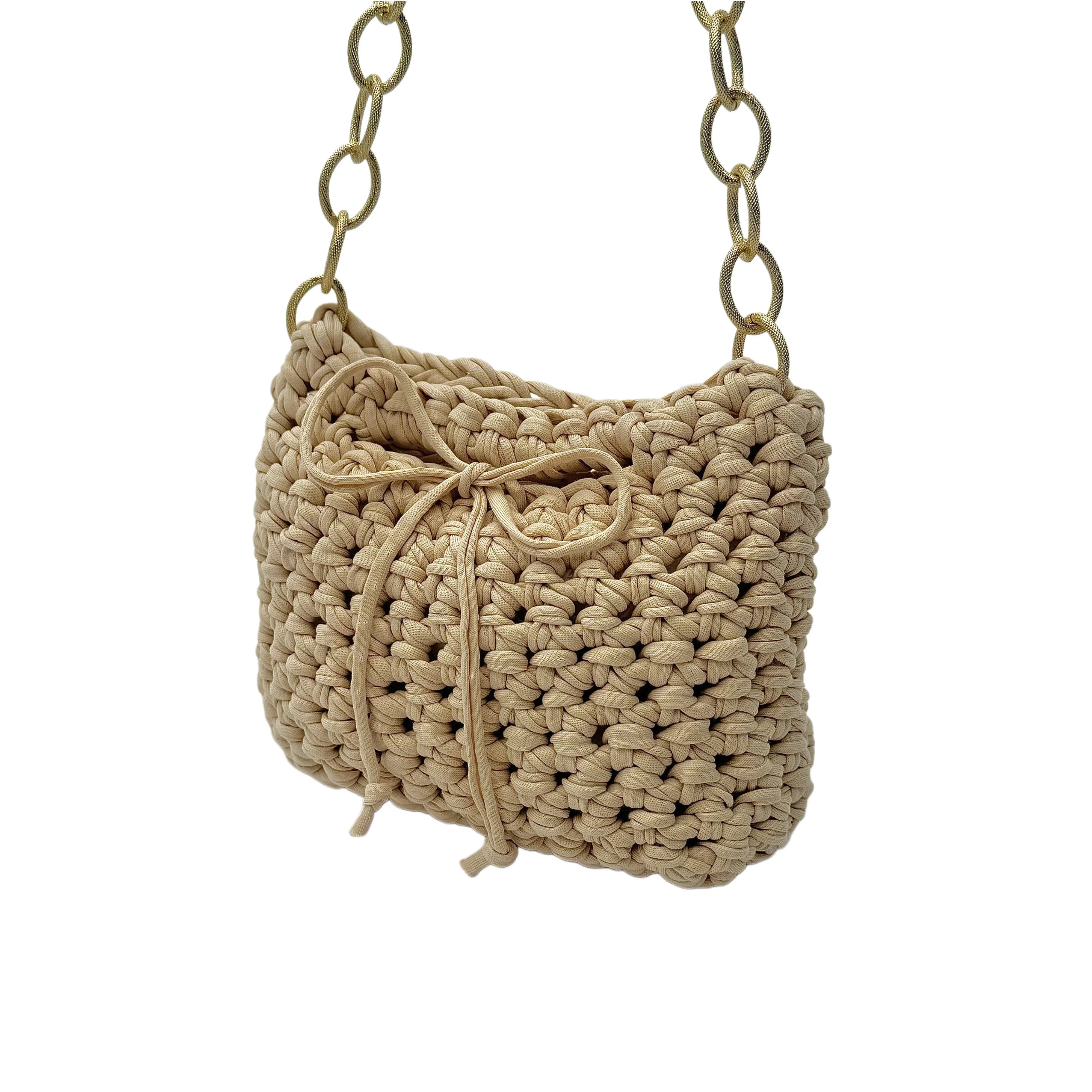 Beige crochet handbag interior detail - Oberndörfer handmade leather goods