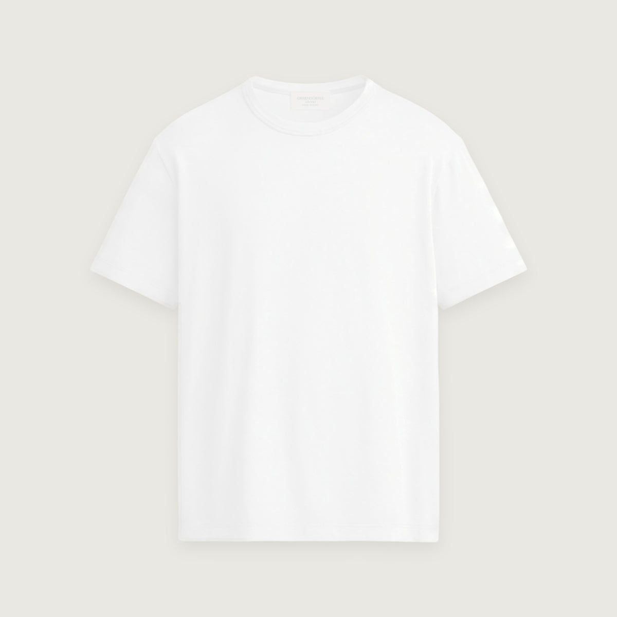 T-Shirt OM in white, front, small lockup at the chest